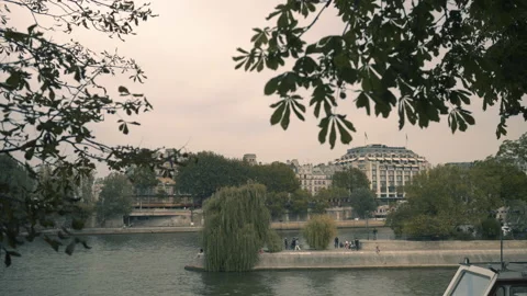 Seine River Paris | 4K Video stock 219724652