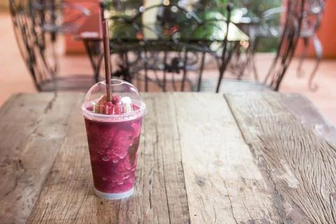 Selective focus at blueberry smoothie Foto stock