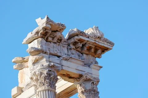 Selective focus close up temple Pergamon Acropolis Ruins in Izmir, Turkey. Foto stock