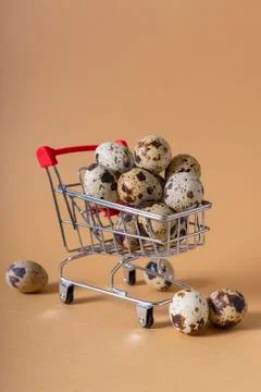 Selective focus. fresh quail eggs Stock Photos