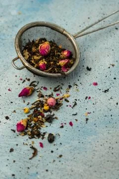 Selective focus, green leaf tea with roses Stock Photos