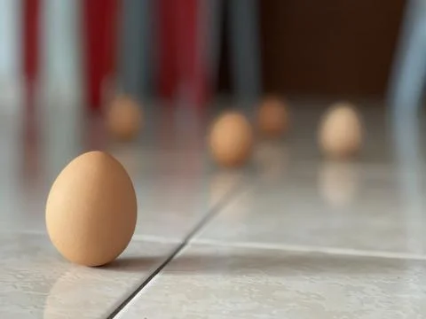 Selective Focus Group Of Brown Eggs Standing Long Shot View Foto stock