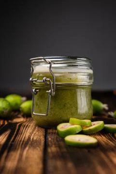 Selective focus, a jar of feijoa jam Foto stock