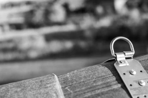 Selective focus on a metal temporary anchor installed on the peak of a roof for Foto stock