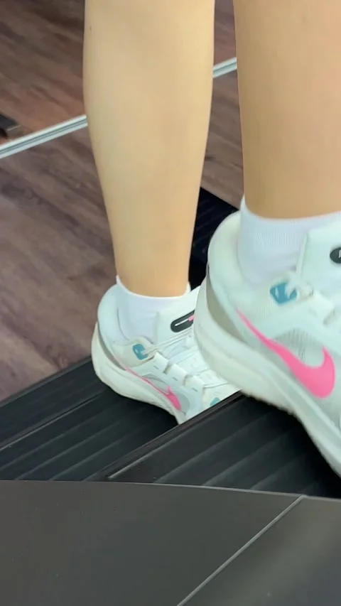 Self care exercise create beautiful figure from young age young woman teenage Vídeos de archivo 251472925