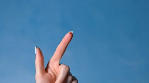 Self checking blood sugar level test with portable pocket glucometer Video stock 123511177