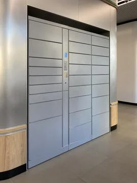 Self-service parcel automat. Automatic terminal that allows to receive and .. 写真素材