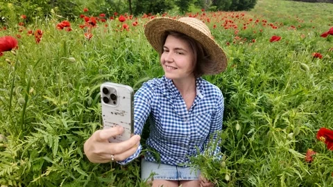 Selfie in Poppy Field Stock Footage 312945467