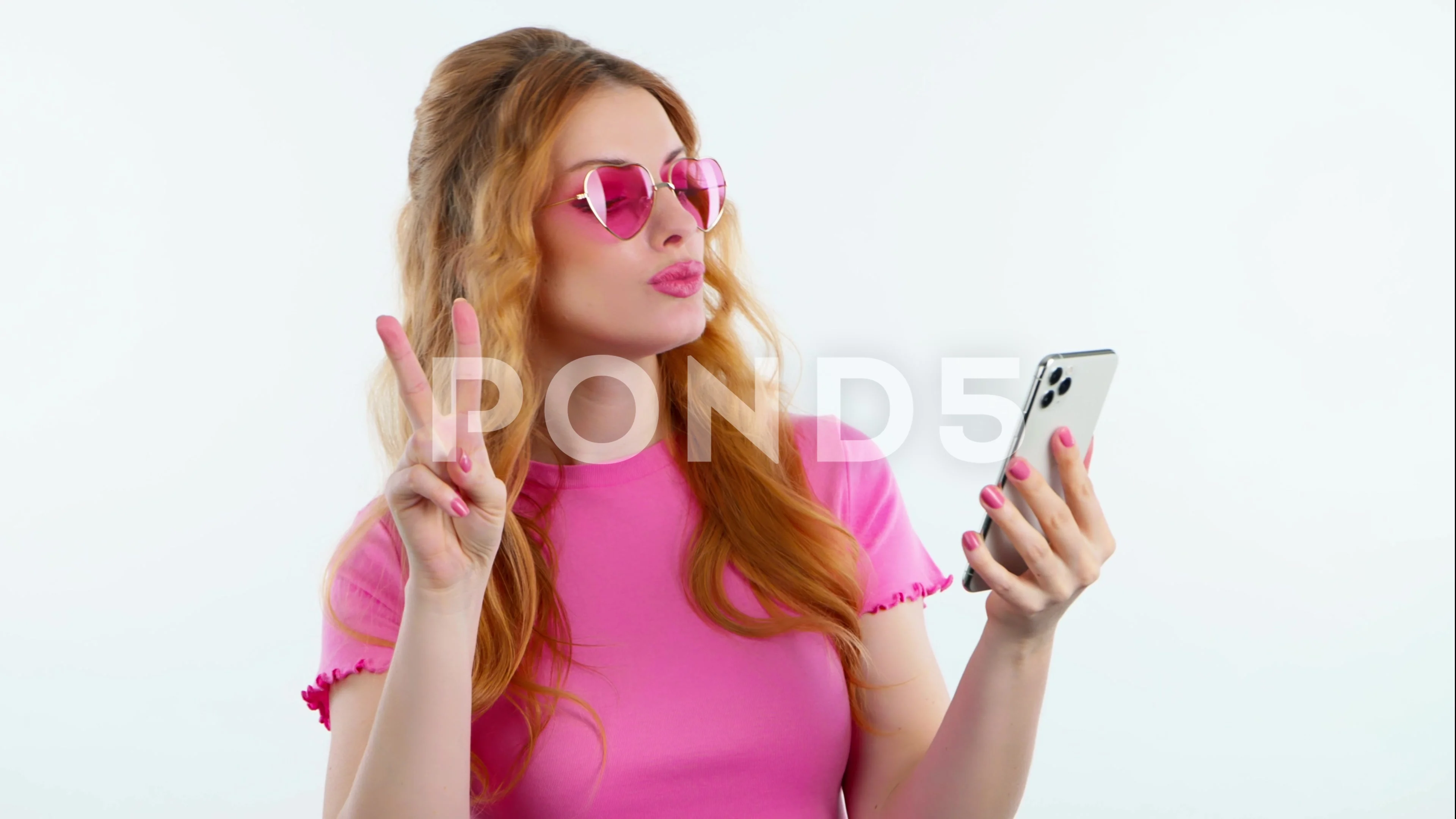 Baddie Selfie Pose Ideas - Lemon8 Search