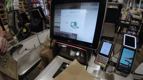 SelfService Checkout Technology used in Retail for improved efficiency Vidéo 291513440