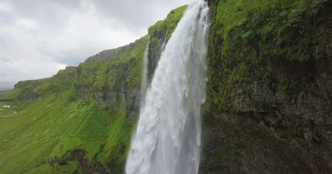 Seljalandsfoss waterfall 스톡 동영상 84764363