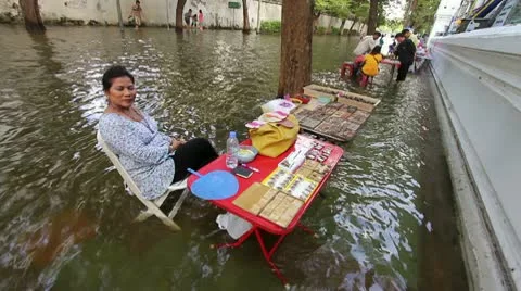 Selling in flood Stock Footage 10493123
