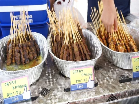 Selling satay Stock Footage 120991297