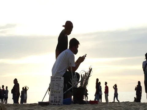 Selling soap bubble Stock Footage 124825579