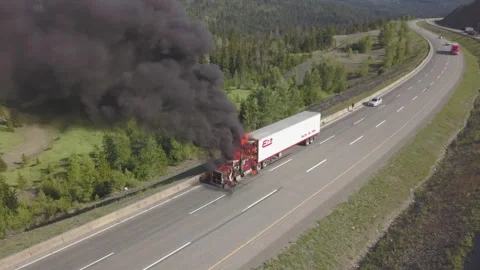 Semi truck burning Stock Footage 219590504