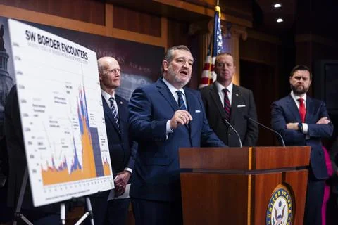 Senators react to collapse of bipartisan border deal, Washington, USA - 06 Feb 2 Foto stock