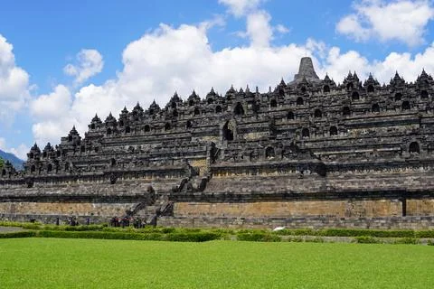  senic view of borobodur temple on java Stock-Fotos