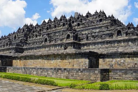  senic view of borobodur temple on java Stock Photos