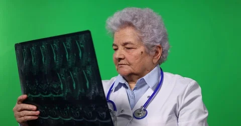 Senior Medical Doctor Watch Radiograph X-Ray Chromakey Green Screen Background Stock Footage