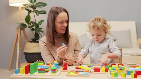 Sensory exploration. Attachment bonding. Patience resilience. Independent play. 動画素材 256289796