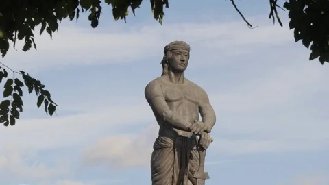 Sentinel of Freedom Lapu Lapu statue in Rizal park,Manila,Luzon,Philippines Stock Footage 84581953