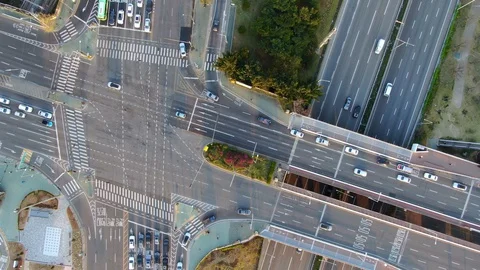 Seoul City Intersection Traffic Vídeo Stock 127906995