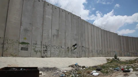 The separation barrier between Palestinian Authority and State of Israel Видео 38081466
