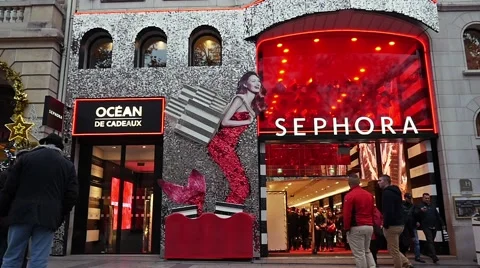Sephora store - Paris Champs Elysées  Sephora, Sephora store, Store design  interior