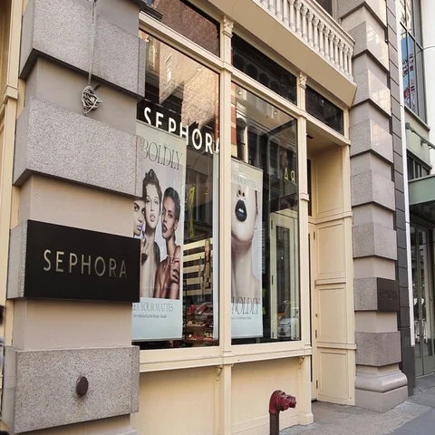 Sephora store - Paris Champs Elysées  Sephora, Sephora store, Store design  interior