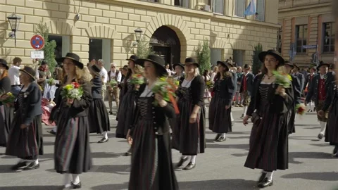 September 20, 2026. Munich, Germany. Traditional Costume and Hunters Parade 库存影片 347375904