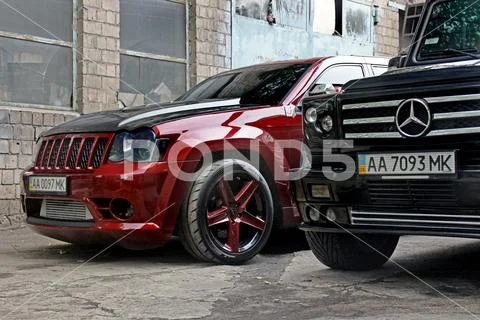 September 4, 2012, Kyiv. Mercedes-Benz G55 AMG and Jeep Grand Cherokee SRT8 Stock Photos