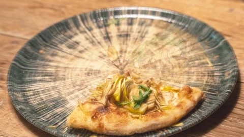 Sequence of pizza slices placed gradually on plate from empty to full for c.. Stock Footage 336468506