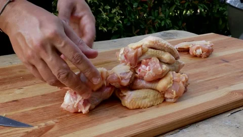 Sequence of preparation of BBQ flavored chicken wings 스톡 동영상 238362200