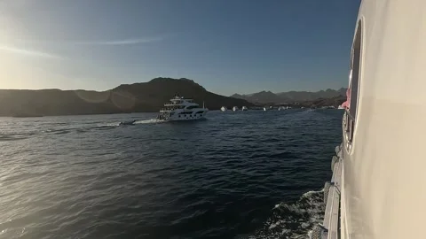 A Serene Maritime Journey: Capturing the Tranquil Beauty of a Luxurious Yacht 库存影片 331058285