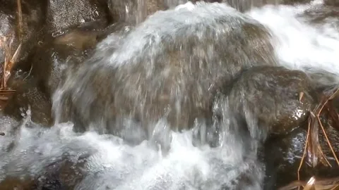 Serene Mountain Stream Видео 334766961
