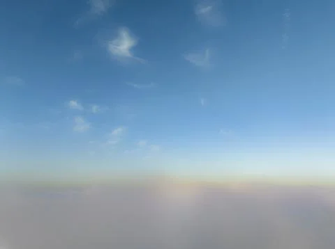Serene sky view with soft clouds and vibrant blue tones Fotos de archivo
