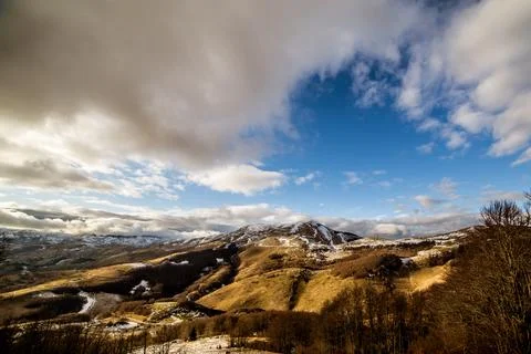 Serene Sunrays Over the Mountain Stock Photos