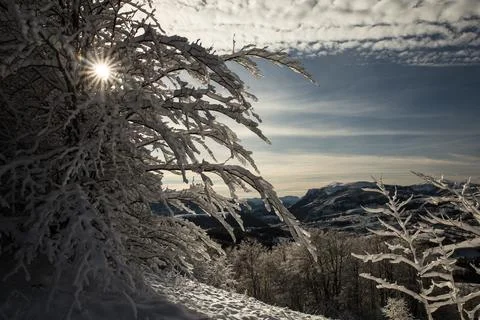 Serene Sunrays Over the Mountain Stock Photos