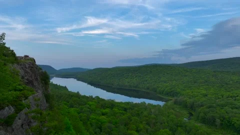 Serene Sunset Over the Lake of the Clouds in the Porcupine Mountains 動画素材 282070775