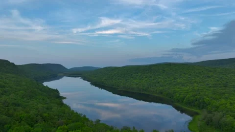 Serene Sunset Over the Lake of the Clouds in the Porcupine Mountains 動画素材 282070819