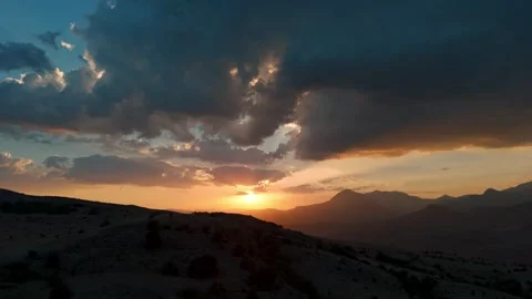 Serene sunset over mountains Видео 338201258