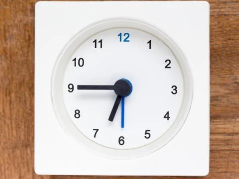 Series of the sequence of time on the simple white analog clock , 28/48 Stock Photos