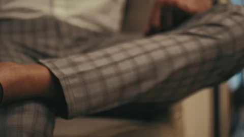 Serious bearded man talking on the mobile phone 스톡 동영상 96301643