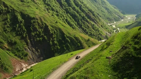 Serpentine Mountain Road. Stock Footage 236948383