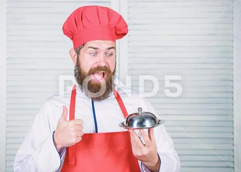 Serve food. Cuisine culinary. man holds kitchen dish tray in restaurant. Healthy Stock-Fotos