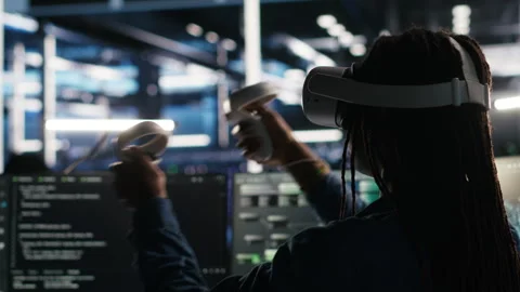 Server farm admin using VR equipment and node tree systems 스톡 동영상 307025365