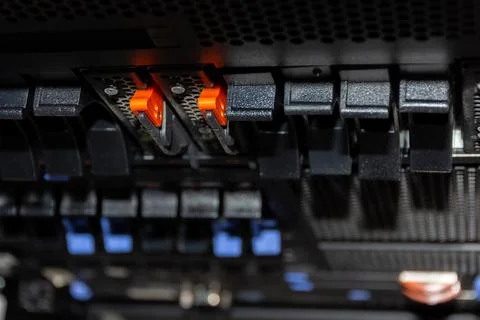 Server Hard Drive Bays in Data Center Foto stock