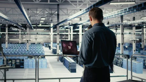 Server hub software developer seeing critical error popup on laptop display Stock Footage 314683269