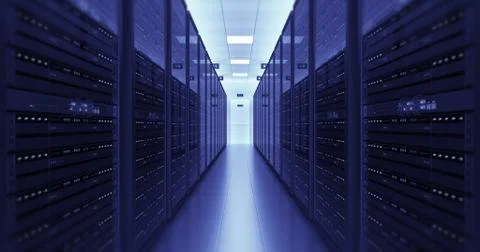 Server Racks In a Modern Data Center. Technology Related 4K Cg Render. Illustrazione stock