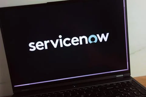 ServiceNow software company logo displayed on laptop Stock Photos